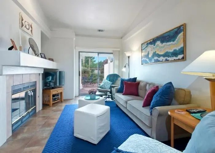 Ferienhaus Refreshing Sanctuary With Pool And Hot Tub For Family *